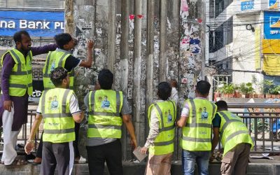 মিরপুরে মেট্রোরেল এলাকার পোস্টার-লিফলেট অপসারণ