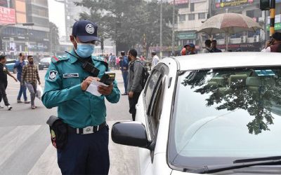 রাজধানীতে একদিনে ট্রাফিক আইন লঙ্ঘনে ২৪৪৯ মামলা
