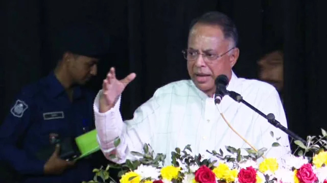 জ্বালানি সরবরাহ স্বাভাবিক হচ্ছে দাবি জ্বালানি মন্ত্রীর
