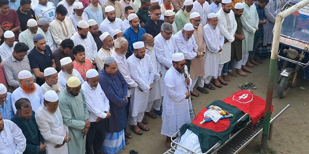 রাষ্ট্রীয় মর্যাদায় বীর মুক্তিযোদ্ধা ও সাংবাদিক শফিকুর রহমানের দাফন সম্পন্ন