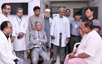 ভূমিমন্ত্রী মিনুকে দেখতে হাসপাতালে রাষ্ট্রপতি
