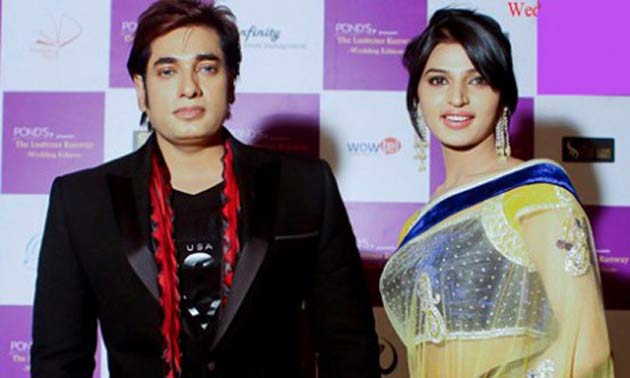 ইরান যাচ্ছেন অনন্ত-বর্ষা