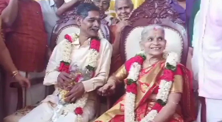 প্রেম শুধু ১৬ তেই নয় ৬০-এও হয়