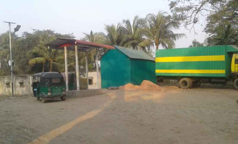 চেয়ারম্যানের অবৈধ ফিলিং স্টেশনে সরকারি সোলার