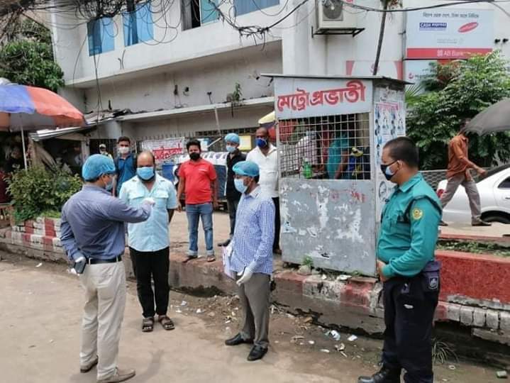 স্বাস্থ্যবিধি মানাতে ও অতিরিক্ত ভাড়া ঠেকাতে বিআরটিএর মোবাইল কোর্ট