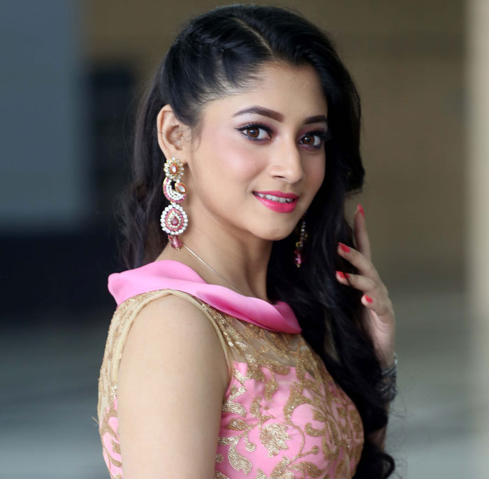 পা পিছলে মাথায় আঘাত পূজার