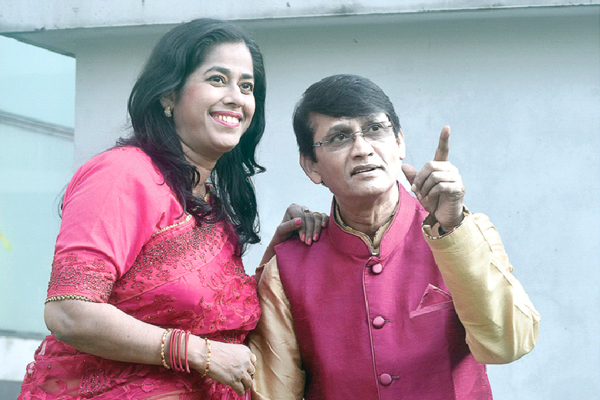 ৫০০ অসহায়ের পাশে হাকিম দম্পতি