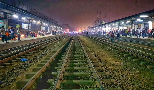 বিমানবন্দর রেলস্টেশনে বেড়েছে সেবার মান