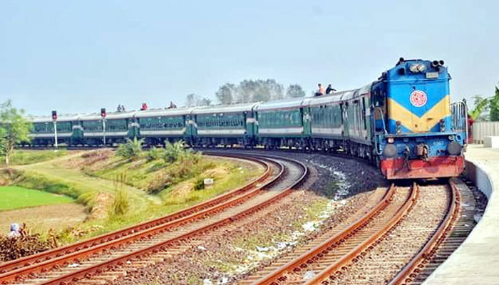 নিয়োগবিধি অবৈধ ঘোষণা, জটিলতার মুখে রেলওয়ে