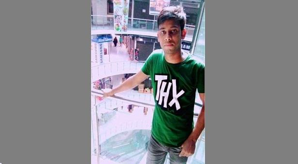 কালীগঞ্জে ট্রেনের ধাক্কায় কলেজছাত্র নিহত