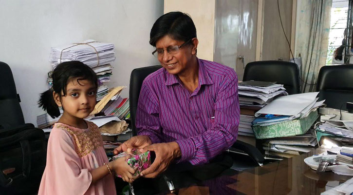 ট্রেনে কাটা পড়ে সাবেক অধ্যক্ষ নিহত