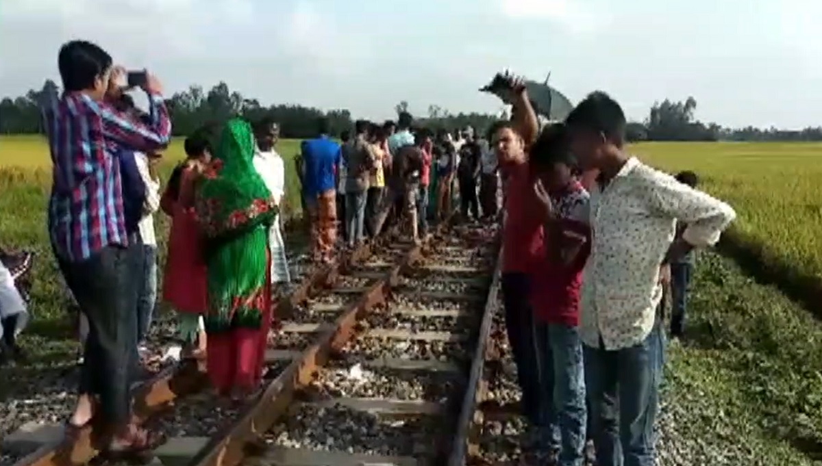 পীরগঞ্জে ট্রেনে কাটা পড়ে যুবকের মৃত্যু