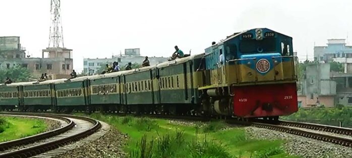 বেনাপোল দিয়ে বাড়ছে রেলে পণ্য আমদানি