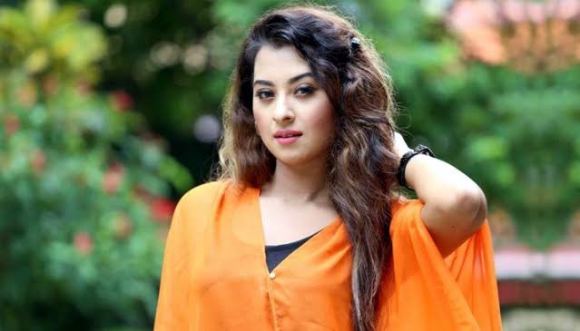 বারবার আমাকে গাড়িচাপা দিয়ে হত্যাচেষ্টা চলছে: বুবলী