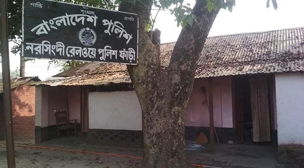 নরসিংদীতে রেলস্টেশন থেকে এক ব্যক্তির মরদেহ উদ্ধার