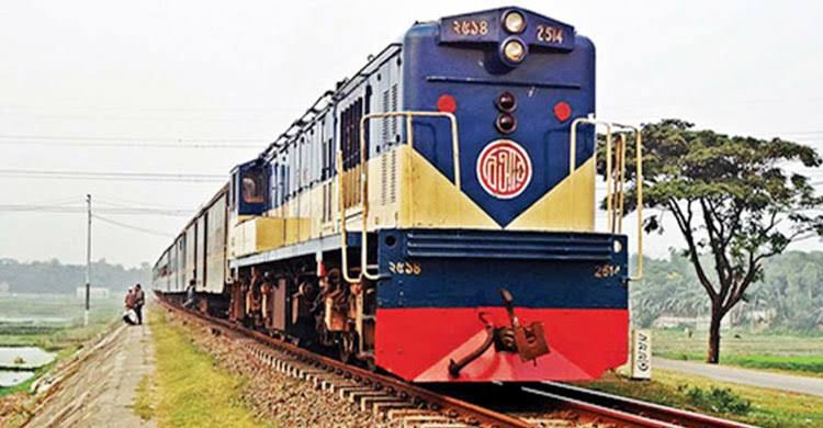ঈদের আগে বেতন পেলেন না বিপুল সংখ্যক রেলকর্মী