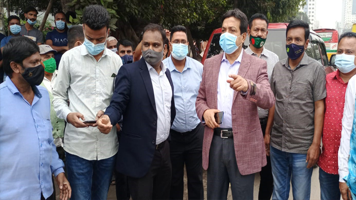 গণপরিবহনে ভাড়া নৈরাজ্য বন্ধে মাঠে বিআরটিএর চেয়ারম্যান