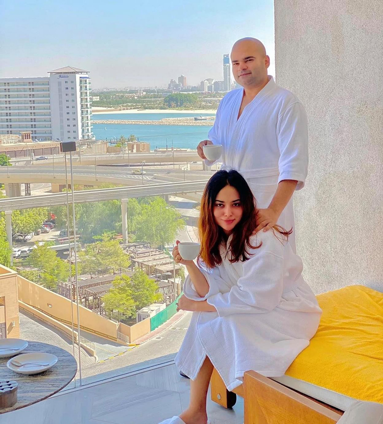 তমা-হিশামের পাল্টাপাল্টি মারধরের অভিযোগ, মামলা তুলতে আপসনামায় সই