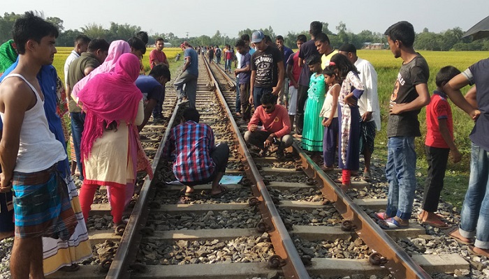 বিমানবন্দরে ট্রেনের ধাক্কায় প্রাণ হারালো যুবক