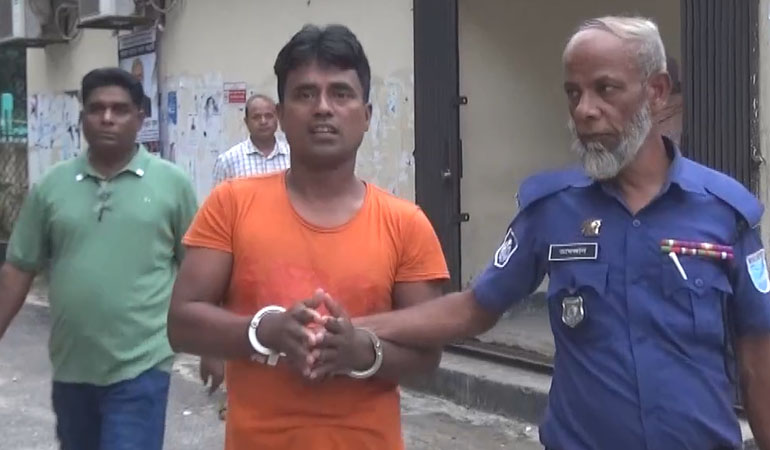 নরসিংদী রেলস্টেশনে তরুণীকে হেনস্তা: ৩ দিনের রিমান্ডে আসামি
