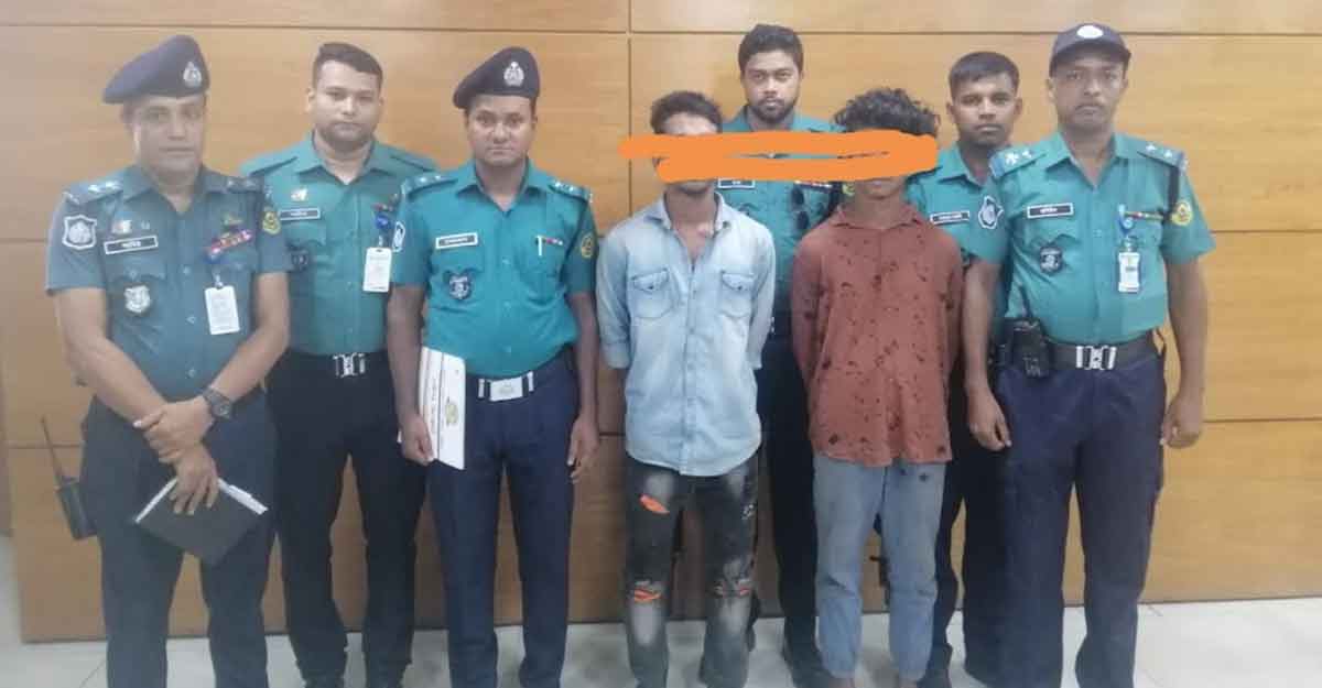 চট্টগ্রামে বাসে পোশাকশ্রমিককে ধর্ষণচেষ্টা: চালক গ্রেপ্তার