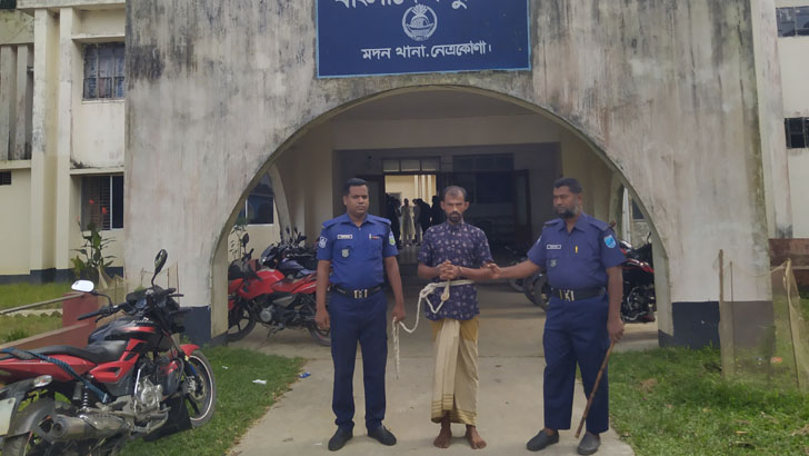 গাড়ি থেকে নারীকে তুলে নিয়ে ধর্ষণ, গ্রেপ্তার যুবক