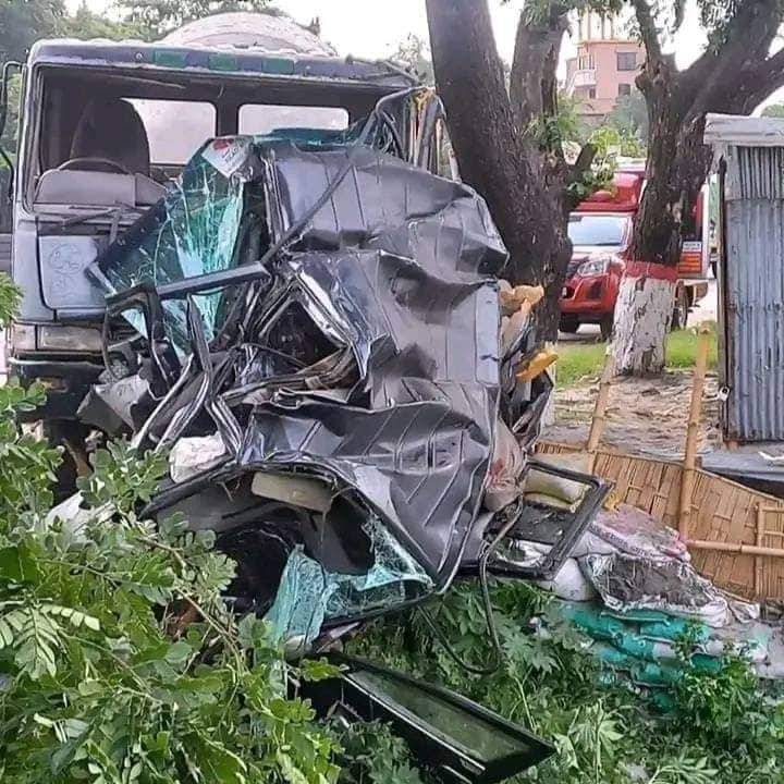 বিমানবন্দর থেকে ছেলেকে আনতে গিয়ে প্রাণ গেল মায়ের