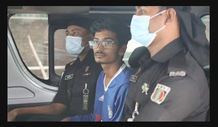 স্কুলছাত্রী প্রেমিকার কাছে হিরো সাজতে শিক্ষকের ওপর হামলা করে জিতু