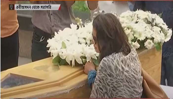 ‘আলবিদা’ কেকে, শেষ শ্রদ্ধায় অশ্রুসিক্ত বিদায়