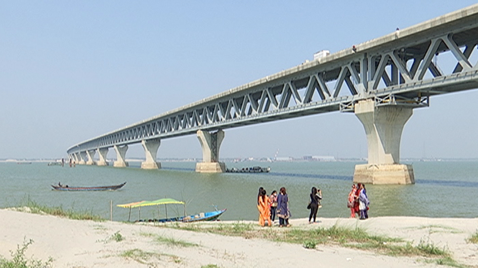 যশোরের ফুল-মৎস্য খাতে নব দিগন্তের সূচনা করবে পদ্মা সেতু