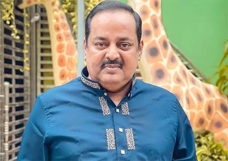 ডিপজল ৩ হাজার মানুষের মধ্যে কোরবানির মাংস বিতরণ করেন