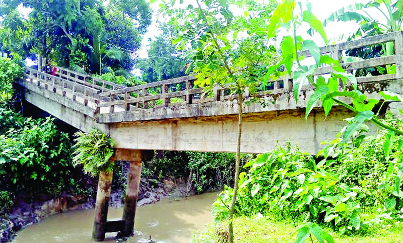 কুলাউড়ায় ধসে গেছে ৬টি সেতু,নেই মেরামতের অগ্রগতি