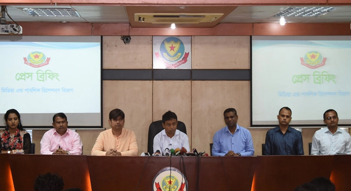 ডিবির অনুরোধ সিসি ক্যামেরা দেখে মোটরসাইকেল পার্ক করার