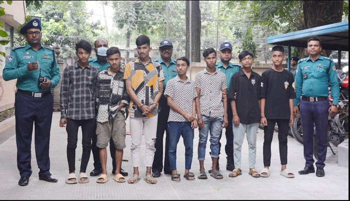 পিকনিক বাসে গাঁজা সেবন নিয়ে বিরোধের সূত্রপাত, রাব্বী হত্যায় গ্রেপ্তার ৭