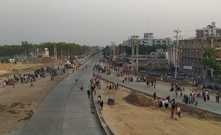 কালিয়াকৈরে বন্ধ গণপরিবহন, ফাঁকা মহাসড়ক
