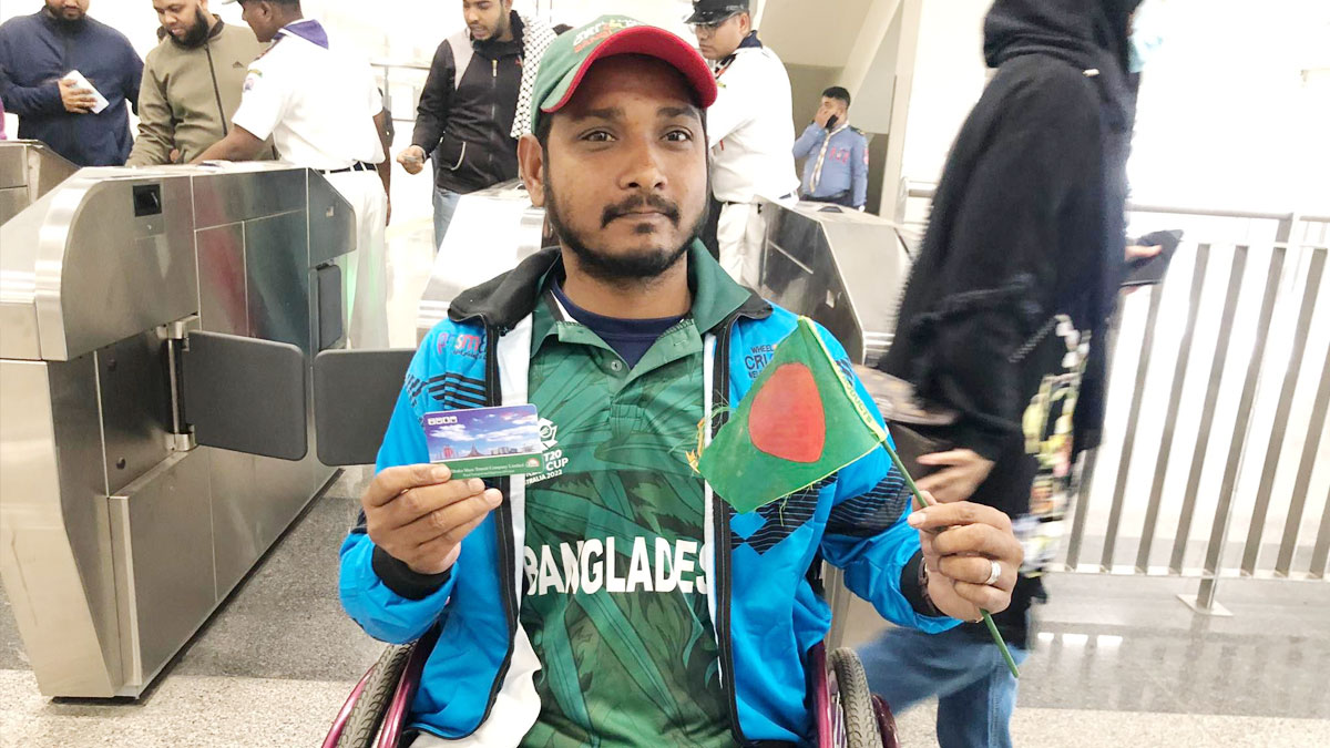 মেট্রোরেলে চড়ার অভিজ্ঞতা জানালেন হুইলচেয়ার ক্রিকেট দলের অধিনায়ক মহসিন