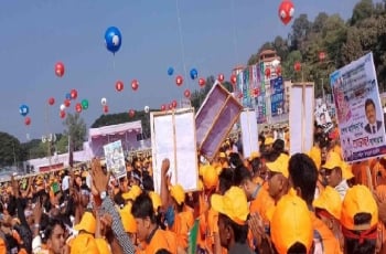 ঢোল-বাজনা মিছিলে মুখর চট্টগ্রাম