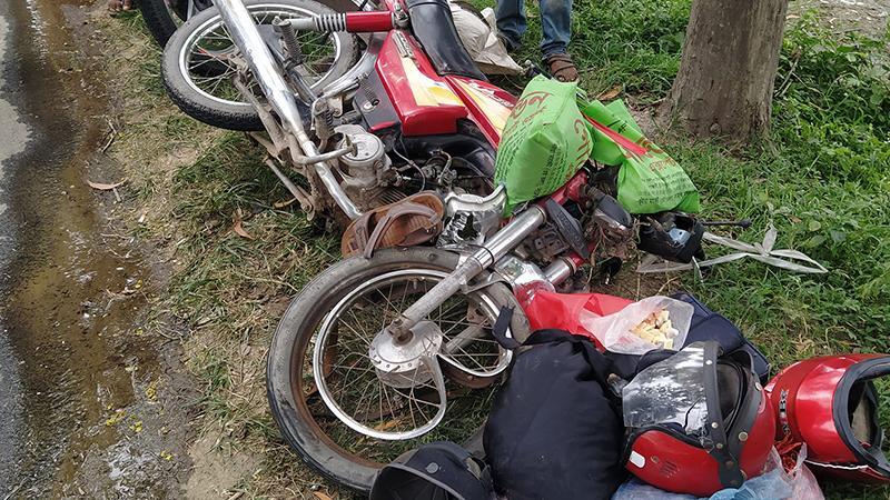 মোটরসাইকেল-ট্রলি সংঘর্ষে প্রাণ হারালো চালক, আহত ৩