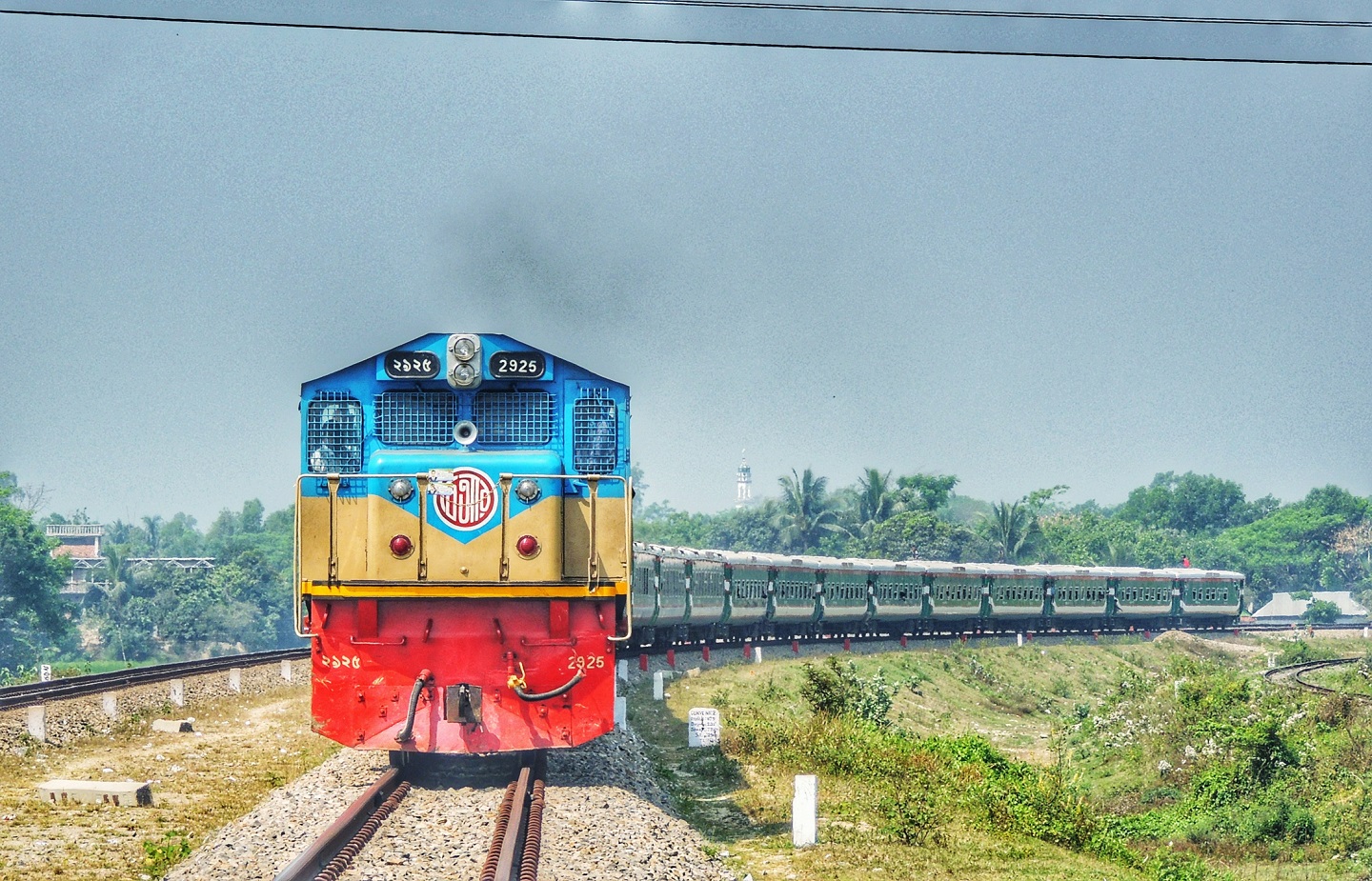 গোটা রেলপথই মরণফাঁদ