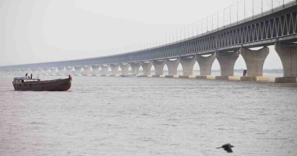 পদ্মা সেতুর সঙ্গে বেনাপোল যুক্ত হওয়ায় বাংলাদেশ-ভারতের বাণিজ্য বৃদ্ধি পাবে