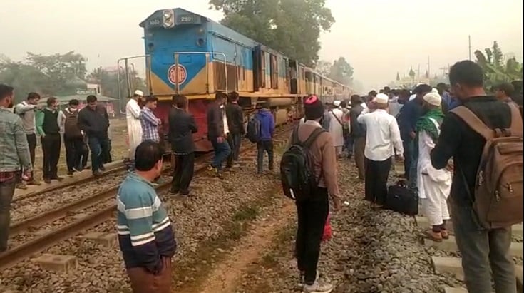 গাজীপুরে বিকল যমুনা এক্সপ্রেসের ইঞ্জিন
