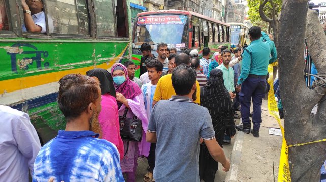 আজও বন্ধ সিদ্দিকবাজারের সড়ক