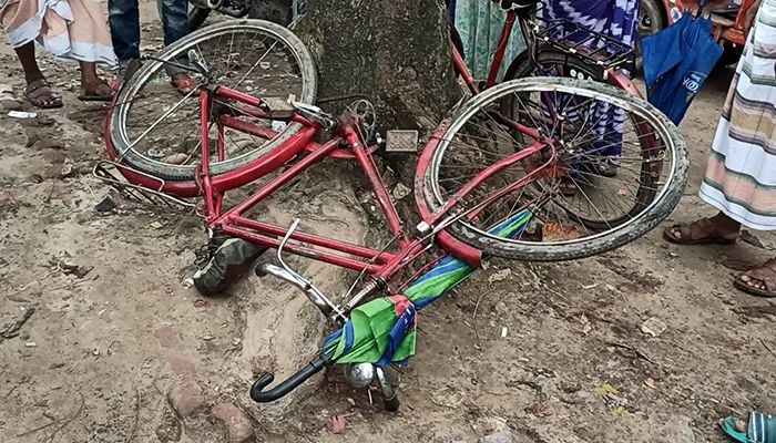 রাজধানীর সবুজবাগে ট্রাকের ধাক্কায় বাইসাইকেল আরোহী নিহত