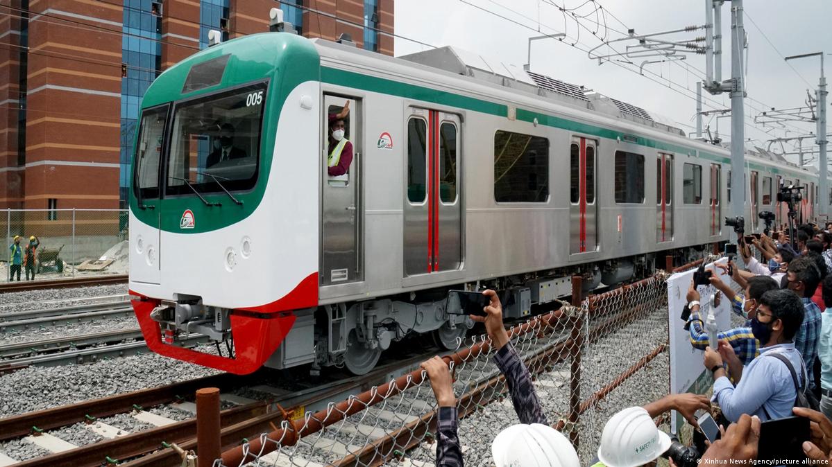 ঢাকার তৃতীয় মেট্রোরেল নির্মাণে ঠিকাদার নিয়োগ, জুলাইয়ে কাজ শুরুর প্রত্যাশা