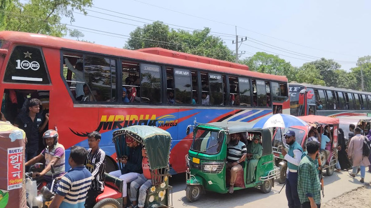 যানজটের কবলে ঢাকা-রাজশাহী মহাসড়ক
