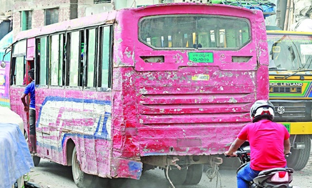 ধ্বংস করা হবে লক্কড়ঝক্কড় গাড়ি