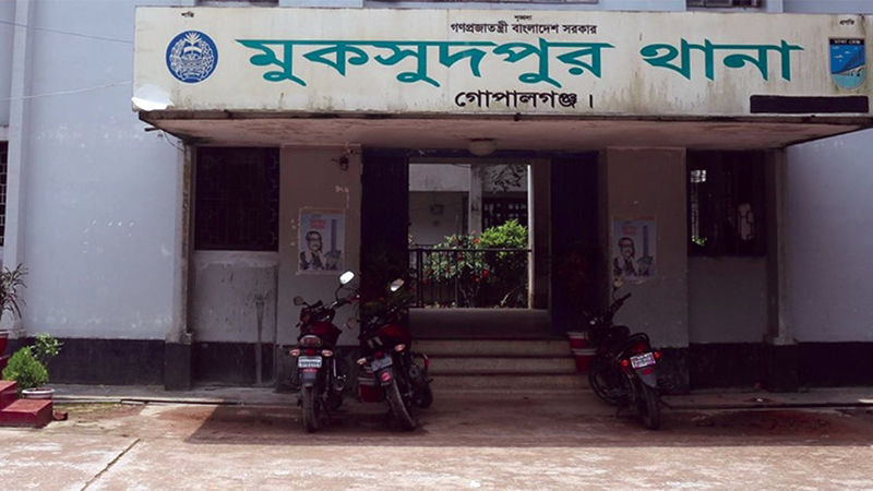 গোপালগঞ্জে পিকআপ ভ্যান চাপায় দুই শ্রমিকের মৃত্যু