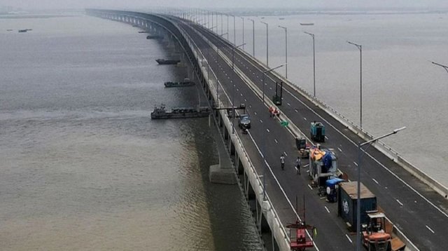 পদ্মা সেতুর কারণে ঘুরে দাঁড়িয়েছে মোংলা-বেনাপোল বন্দর
