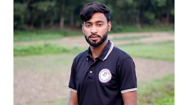 রক্ত দিয়ে ফেরার সময় সড়কেই প্রাণ হারালো রক্তদাতা ইয়ার