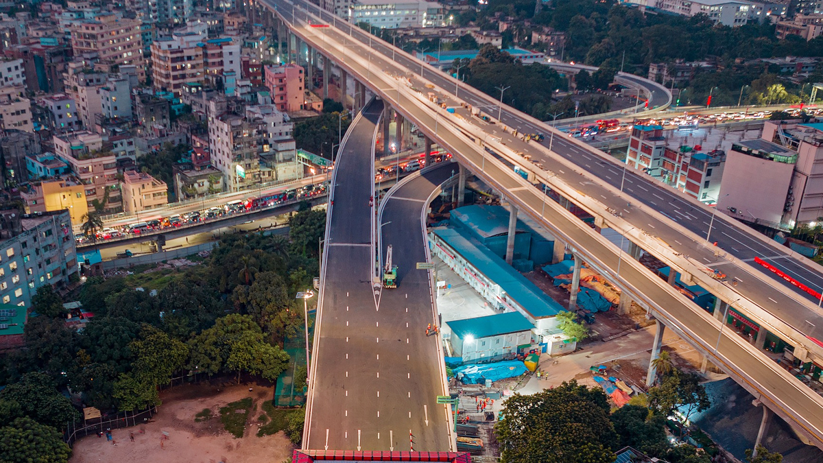 কাল সকাল ৬টা থেকে এক্সপ্রেসওয়েতে চলবে গাড়ি